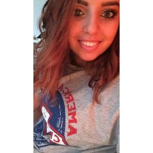 Meet your Posher, Daniela